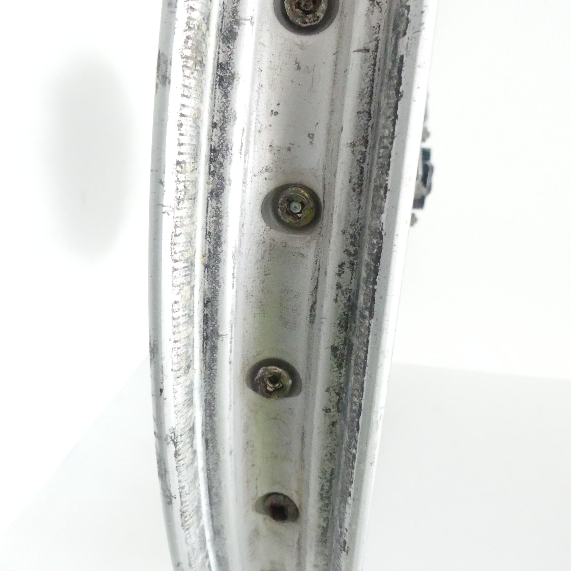 B15